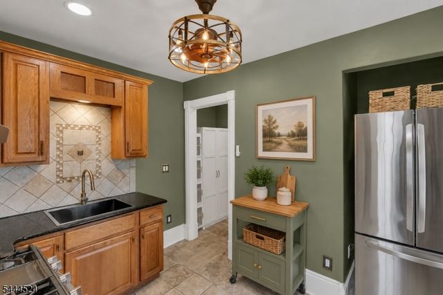 266 Main St, Readington Twp., NJ 08889