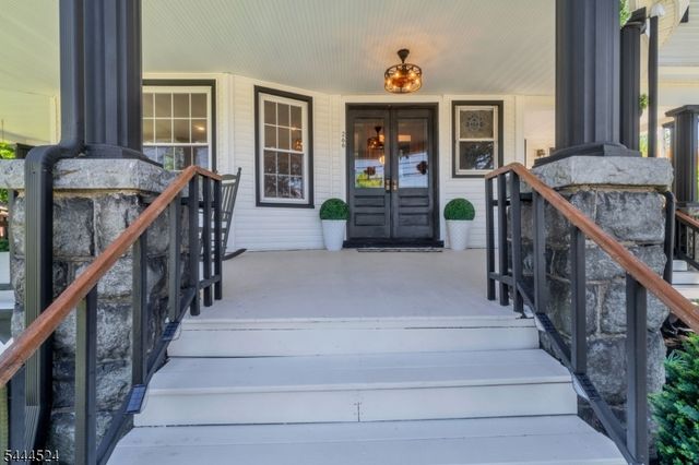 266 Main St, Readington Twp., NJ 08889