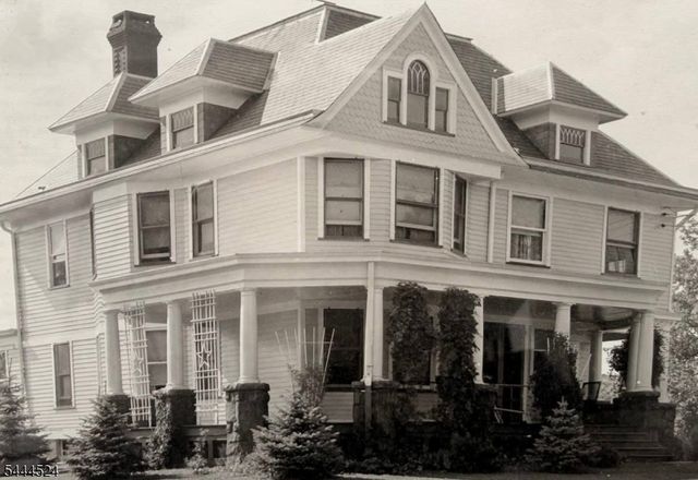 266 Main St, Readington Twp., NJ 08889