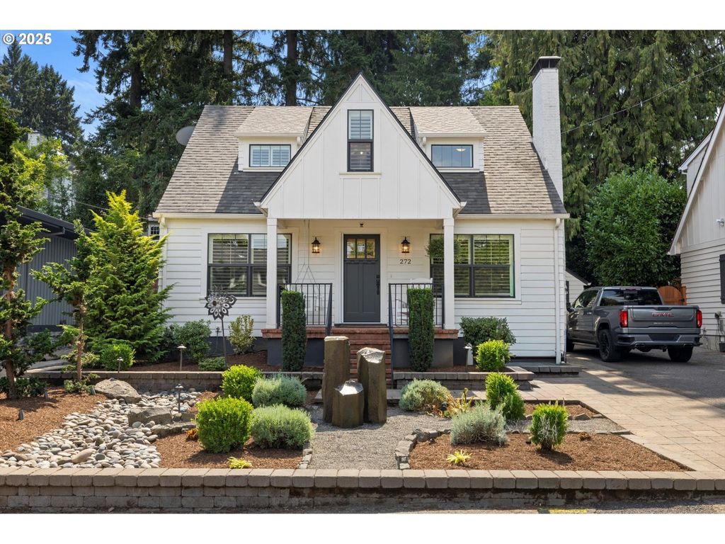 272 GREENWOOD Rd, Lake Oswego, OR 97034