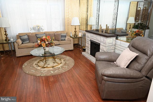 1536 E PASTORIUS ST, Philadelphia, PA 19138