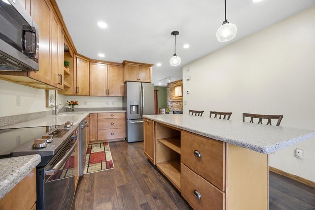 1415 W Gateway Circle S 5, Fargo, ND 58103