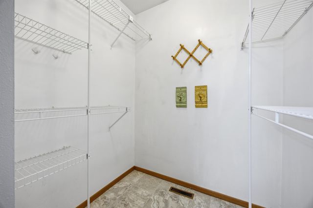 1415 W Gateway Circle S 5, Fargo, ND 58103