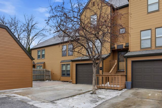 1415 W Gateway Circle S 5, Fargo, ND 58103