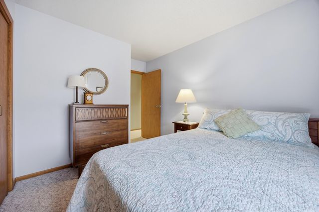 1415 W Gateway Circle S 5, Fargo, ND 58103