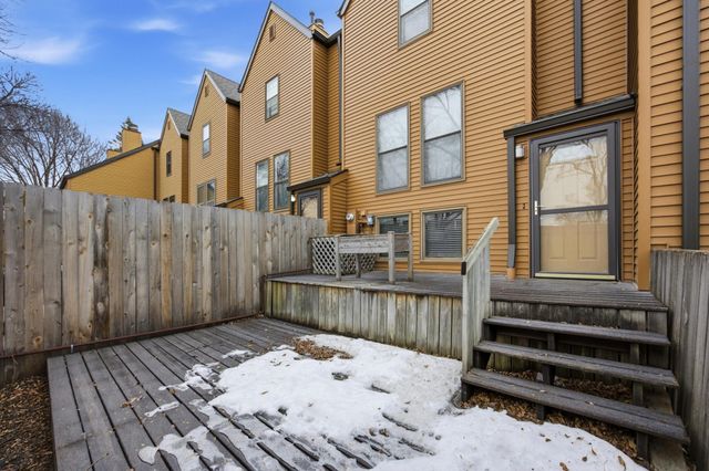 1415 W Gateway Circle S 5, Fargo, ND 58103