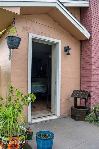 4654 S Ridgewood Avenue, Port Orange, FL 32127