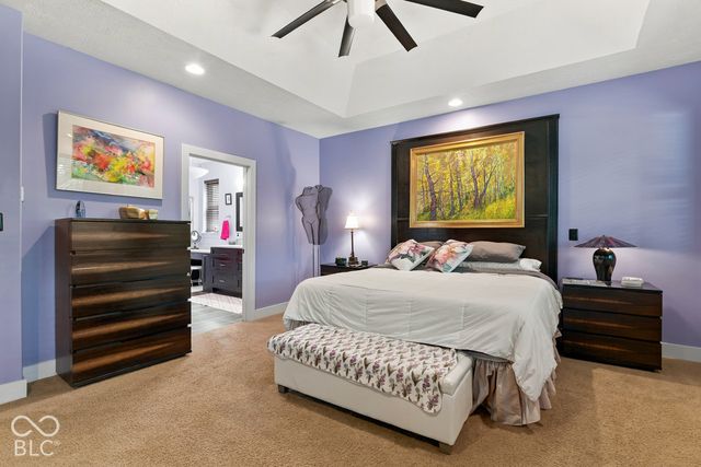 6736 W Stonegate Drive, Zionsville, IN 46077