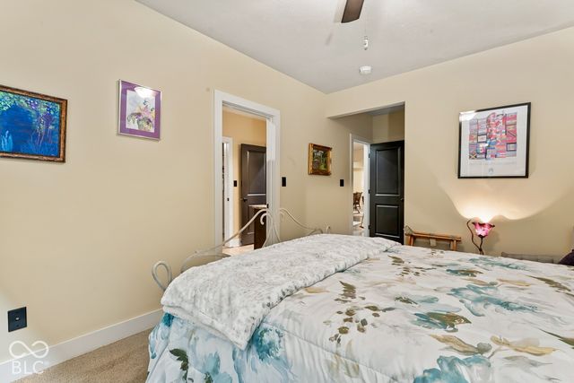6736 W Stonegate Drive, Zionsville, IN 46077