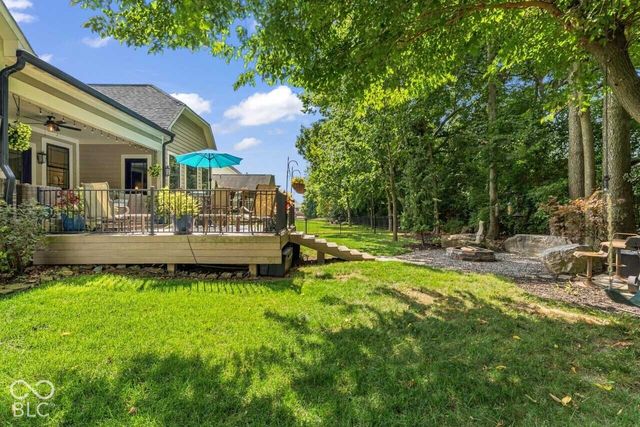 6736 W Stonegate Drive, Zionsville, IN 46077