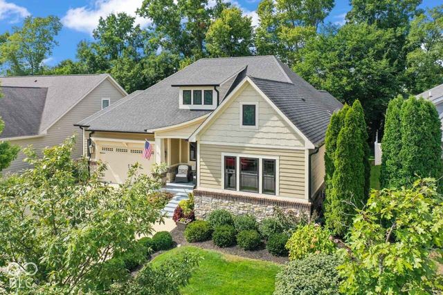 6736 W Stonegate Drive, Zionsville, IN 46077