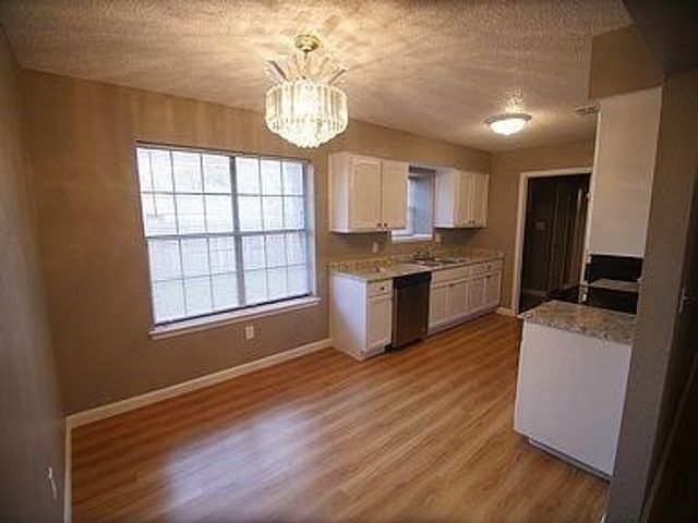 417 Meadow Creek Drive, Mansfield, TX 76063