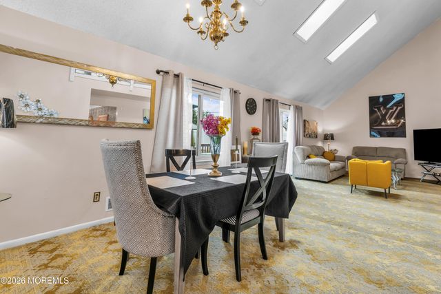 513 Ilexberry Lane, Toms River, NJ 08753