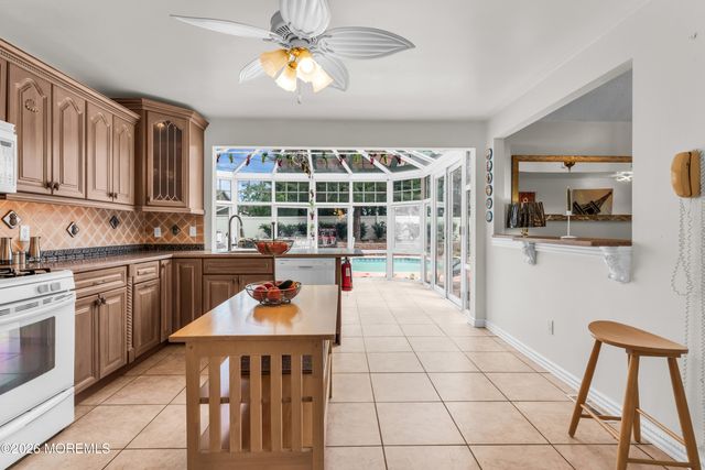 513 Ilexberry Lane, Toms River, NJ 08753