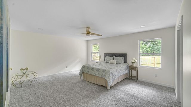 1014 E 63rd Place, Merrillville, IN 46410