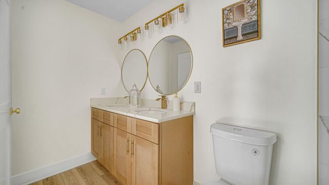 1014 E 63rd Place, Merrillville, IN 46410