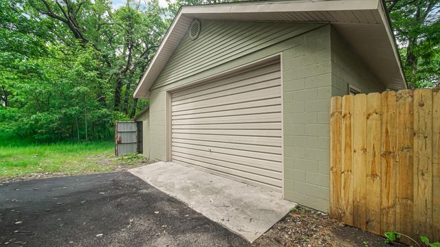 1014 E 63rd Place, Merrillville, IN 46410