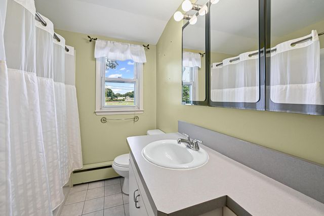 3873 Beechwood Place, Seaford, NY 11783