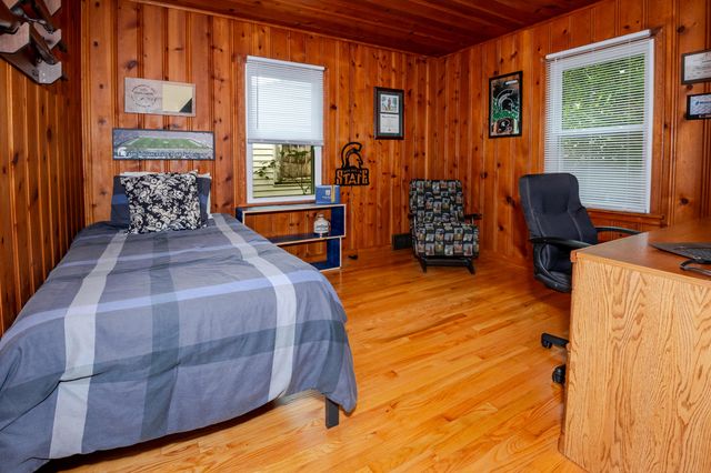 214 Cedar Street, Paw Paw, MI 49079
