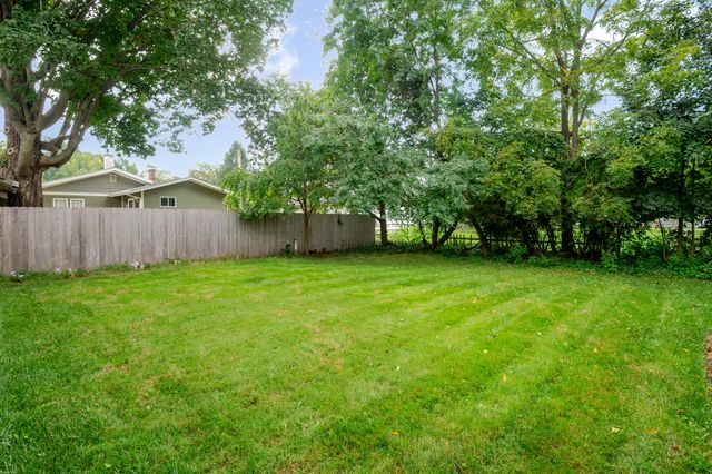 214 Cedar Street, Paw Paw, MI 49079
