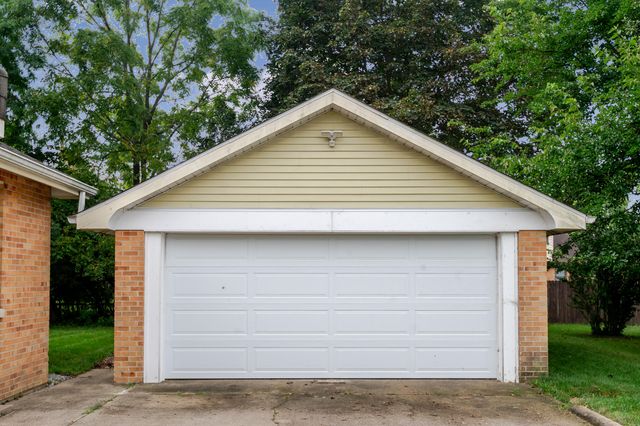214 Cedar Street, Paw Paw, MI 49079