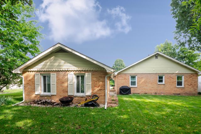 214 Cedar Street, Paw Paw, MI 49079