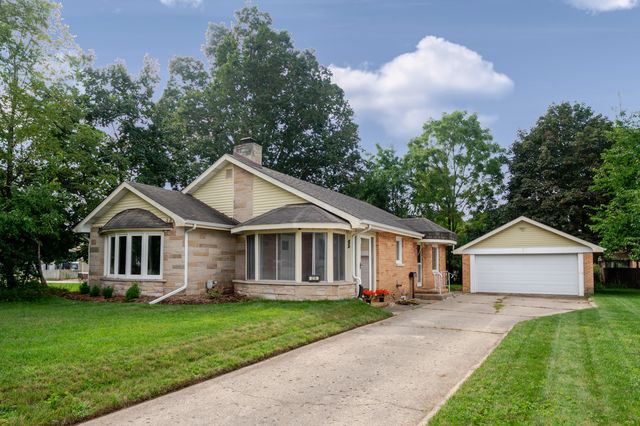 214 Cedar Street, Paw Paw, MI 49079