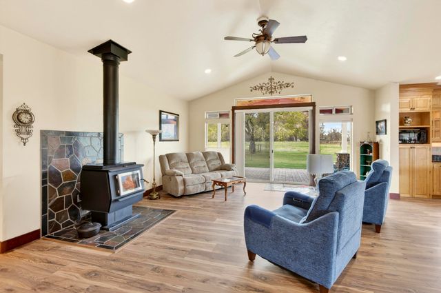 2305 NE Wilcox Avenue, Terrebonne, OR 97760