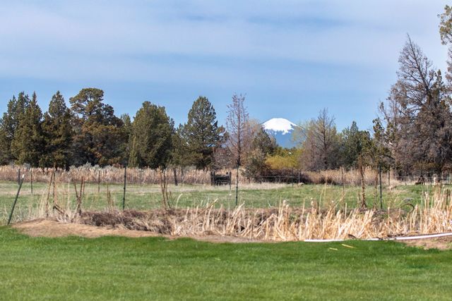 2305 NE Wilcox Avenue, Terrebonne, OR 97760