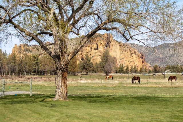 2305 NE Wilcox Avenue, Terrebonne, OR 97760