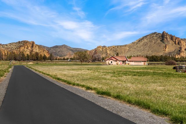 2305 NE Wilcox Avenue, Terrebonne, OR 97760