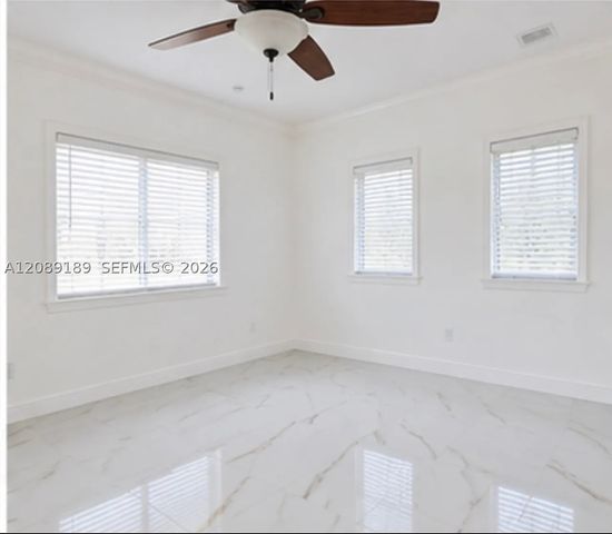 3113 SE 2nd Dr, Homestead, FL 33033