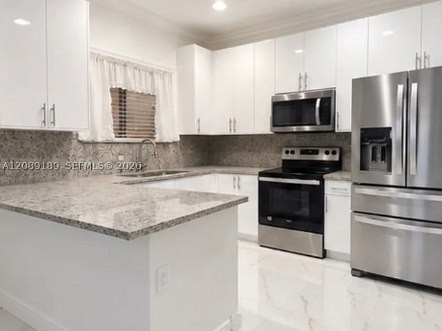 3113 SE 2nd Dr, Homestead, FL 33033