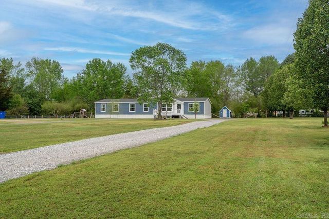 110 Roberson Dr, Pleasant Plains, AR 72568