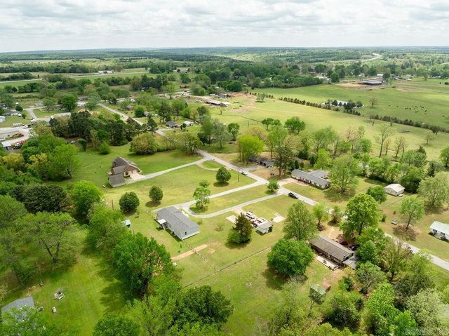 110 Roberson Dr, Pleasant Plains, AR 72568