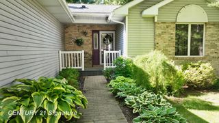 217 Dutch Mill Drive, Flushing, MI 48433
