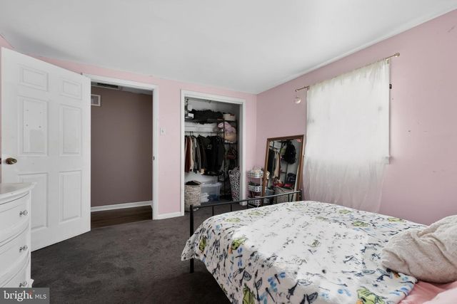 38 WALNUT ST, Williamstown, NJ 08094