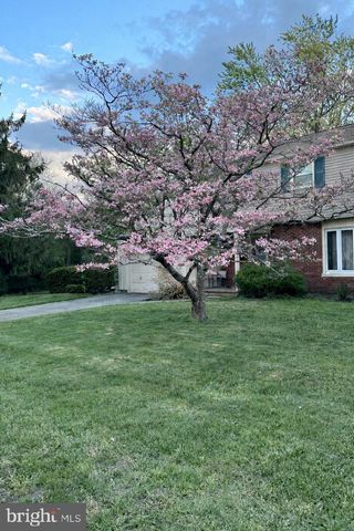 38 WALNUT ST, Williamstown, NJ 08094