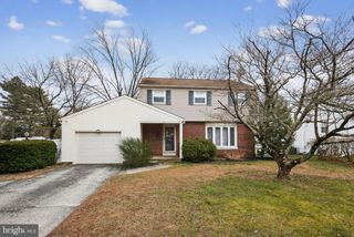 38 WALNUT ST, Williamstown, NJ 08094