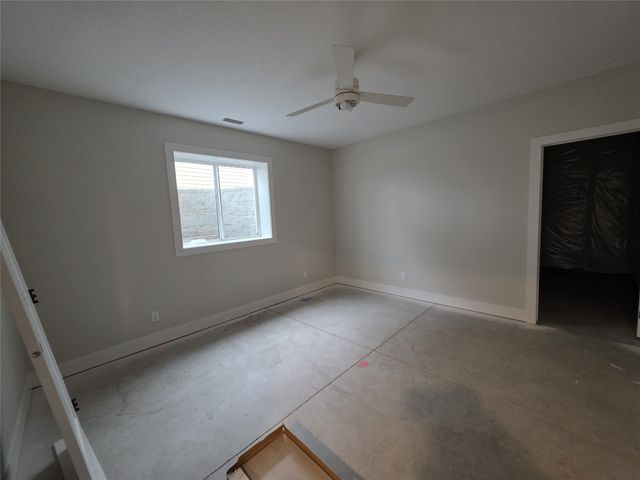 16211 Sharon Drive, Urbandale, IA 50323