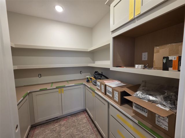 16211 Sharon Drive, Urbandale, IA 50323