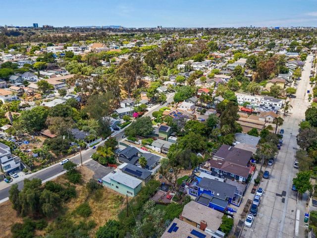 1641 31st, San Diego, CA 92102