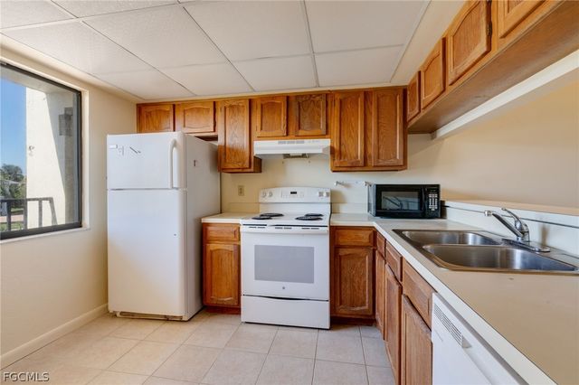 21490 Bay Village DR 162, Fort Myers Beach, FL 33931