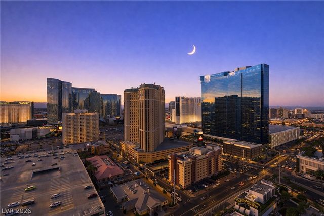 135 East HARMON Avenue 1817, Las Vegas, NV 89109
