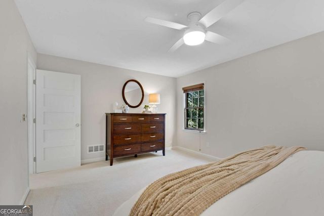 126 E Lake Drive, Roswell, GA 30075