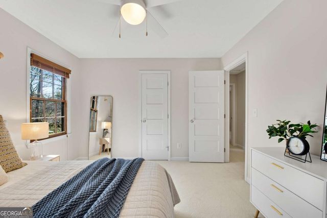 126 E Lake Drive, Roswell, GA 30075