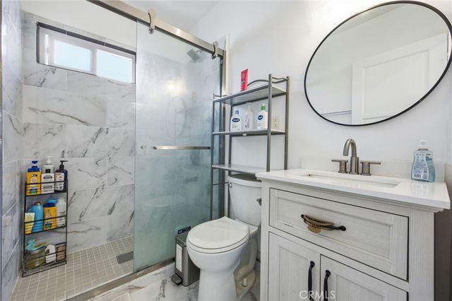 1926 W 18th Street, Santa Ana, CA 92706
