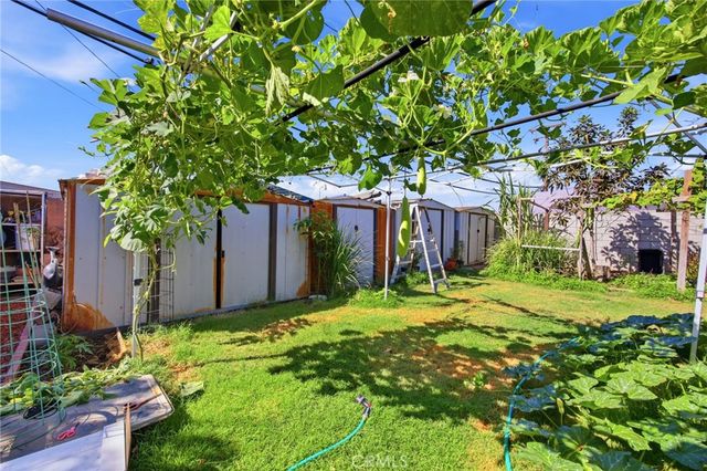 1926 W 18th Street, Santa Ana, CA 92706