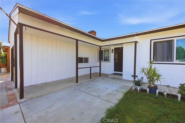 1926 W 18th Street, Santa Ana, CA 92706