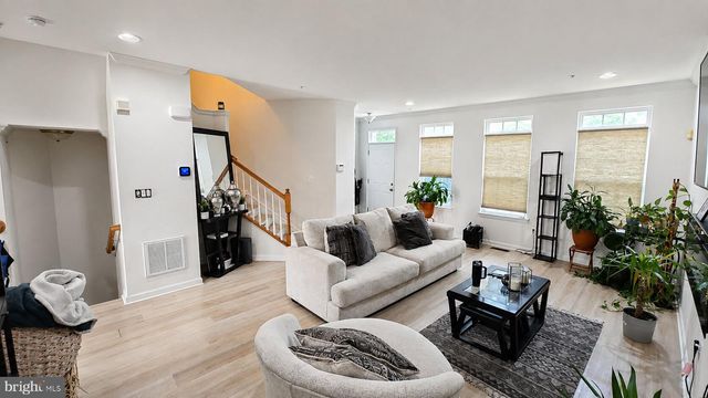 610 CHANCE PL, Capitol Heights, MD 20743
